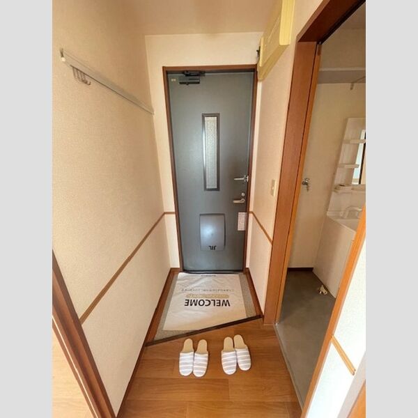 玄関 (玄関)