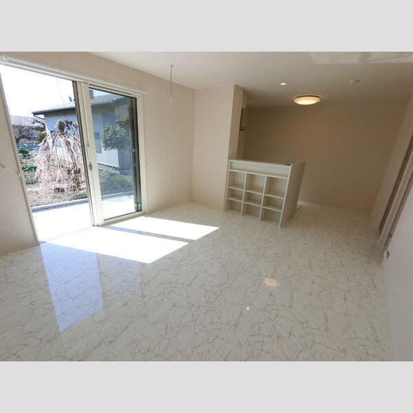 居室・リビング (リビングです)