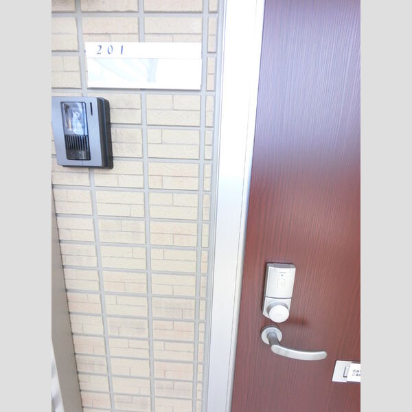 その他設備 (カードキーは防犯性が高く、施錠・開錠がスムーズ)