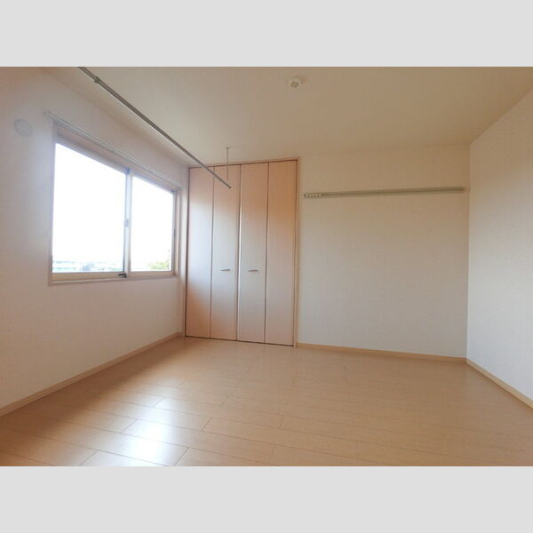 居室・リビング (南側洋室)