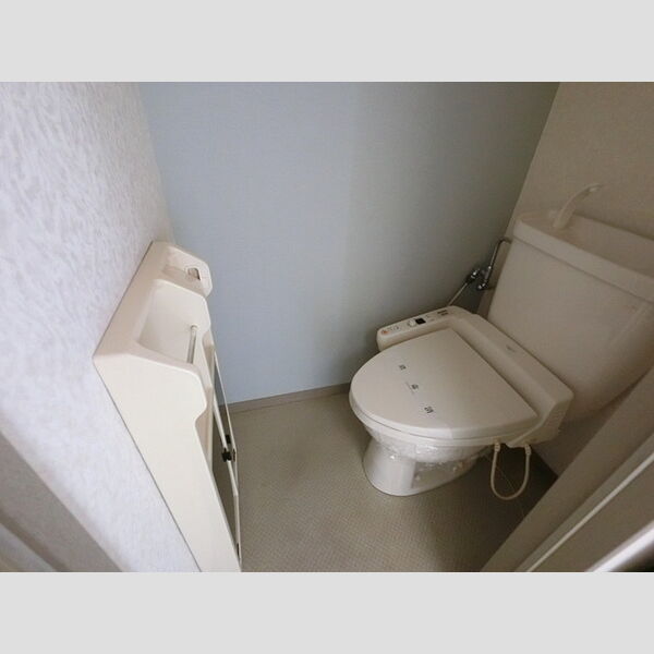 トイレ (温水洗浄暖房便座)