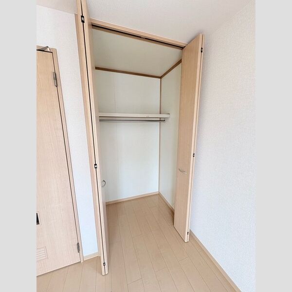 収納 (クローゼット)