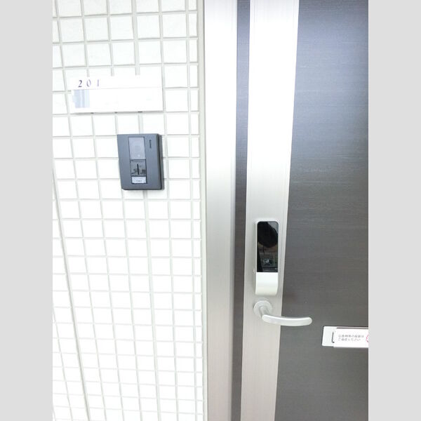 その他設備 (カードキーは防犯性が高く、施錠・開錠がスムーズ)