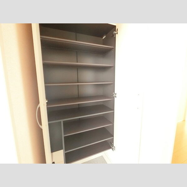 玄関 (102　シューズボックス)