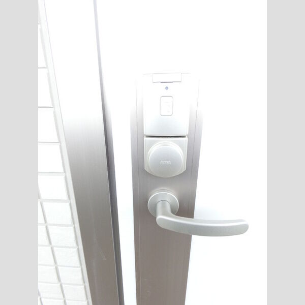 その他設備 (カードキーは防犯性が高く、施錠・開錠がスムーズ)