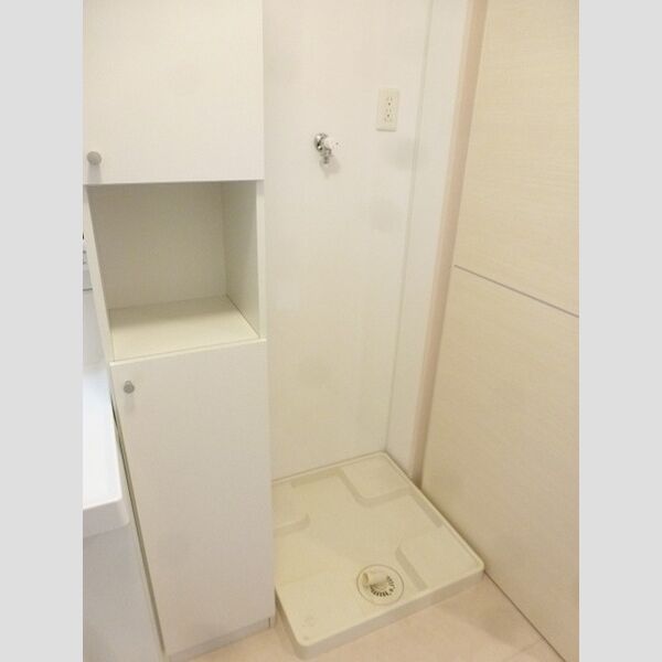 その他 (洗濯機置き場です。)