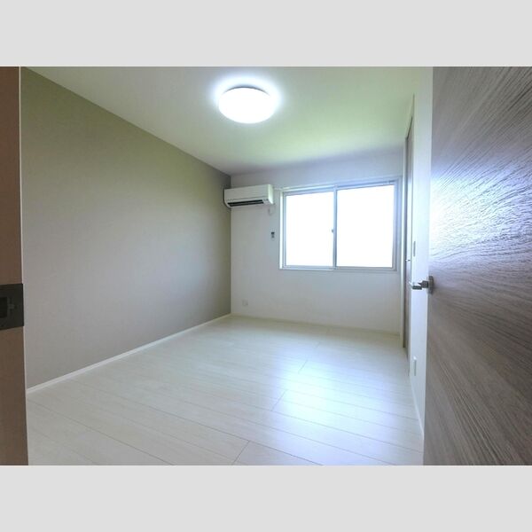 その他 (205洋室)