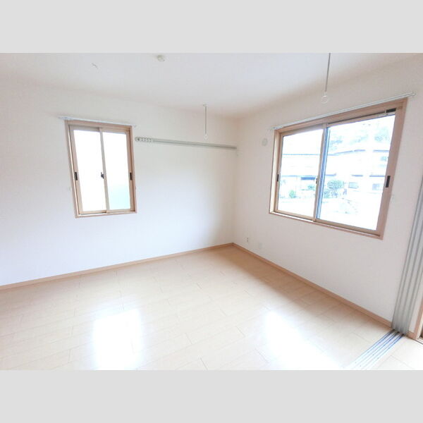 その他 (洋室です)