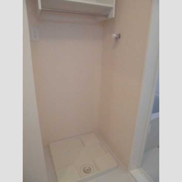 その他 (洗濯機置き場です。)