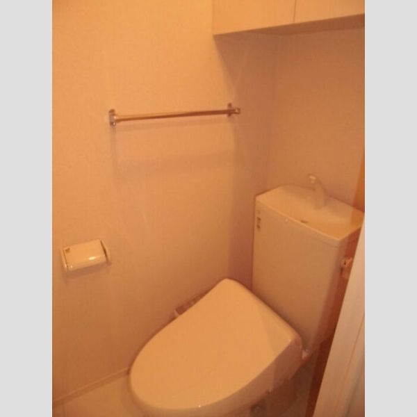 トイレ (温水洗浄便座です。)