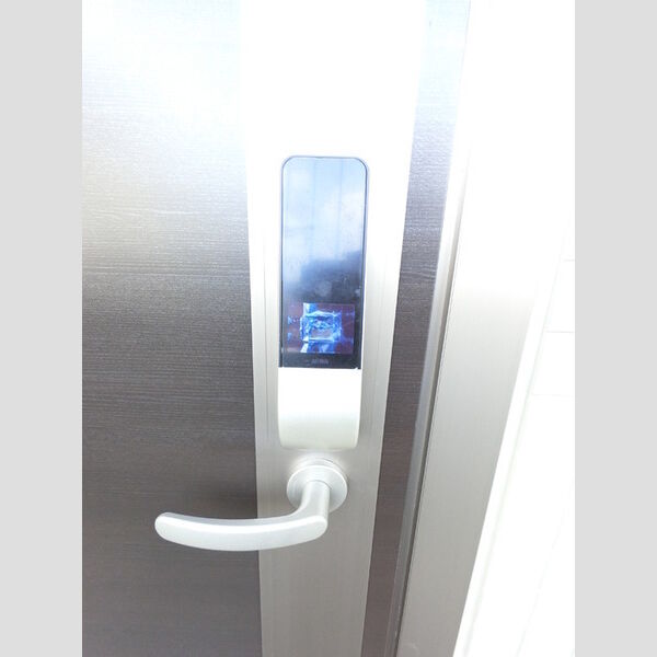 その他設備 (カードキーは防犯性が高く、施錠・開錠がスムーズ)