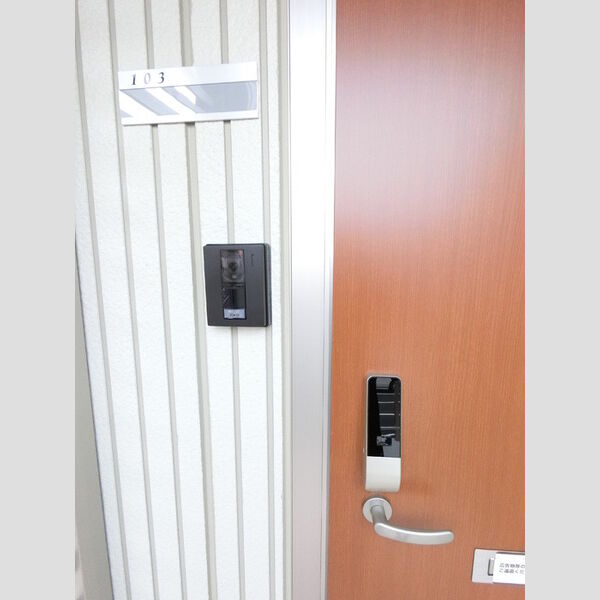 その他設備 (カードキーは防犯性が高く、施錠・開錠がスムーズ)