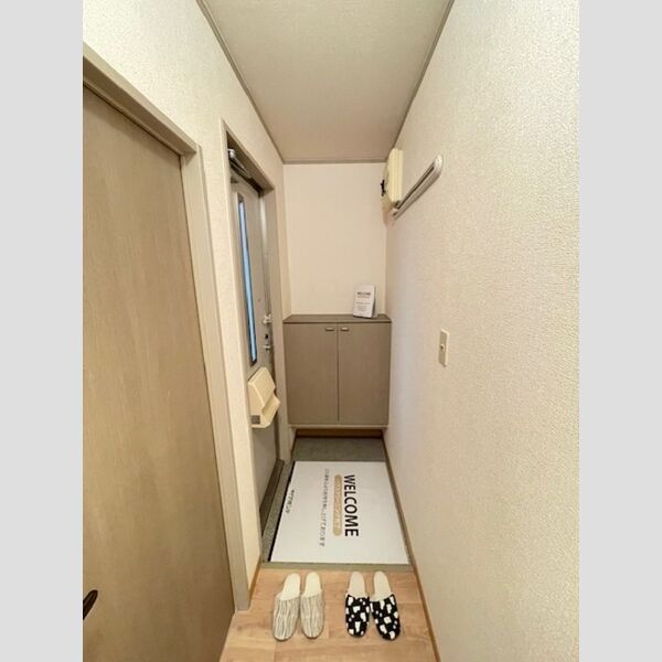 玄関 (玄関)
