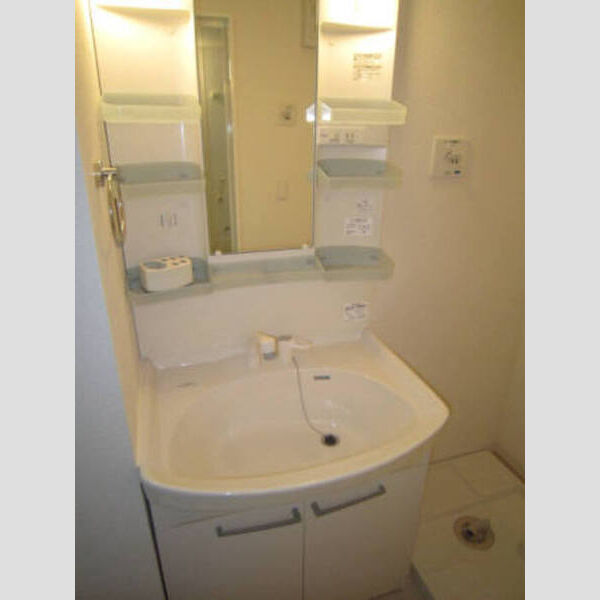 洗面所 (☆忙しい朝に便利な洗髪洗面化粧台☆)