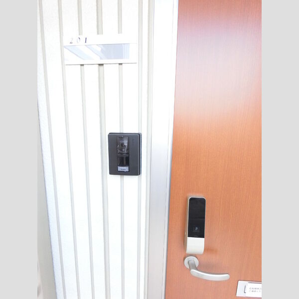 その他設備 (カードキーは防犯性が高く、施錠・開錠がスムーズ)