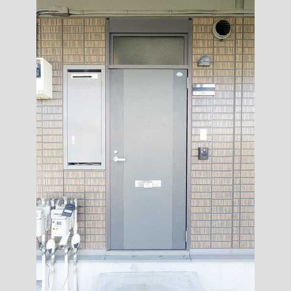 玄関 (玄関ドア)