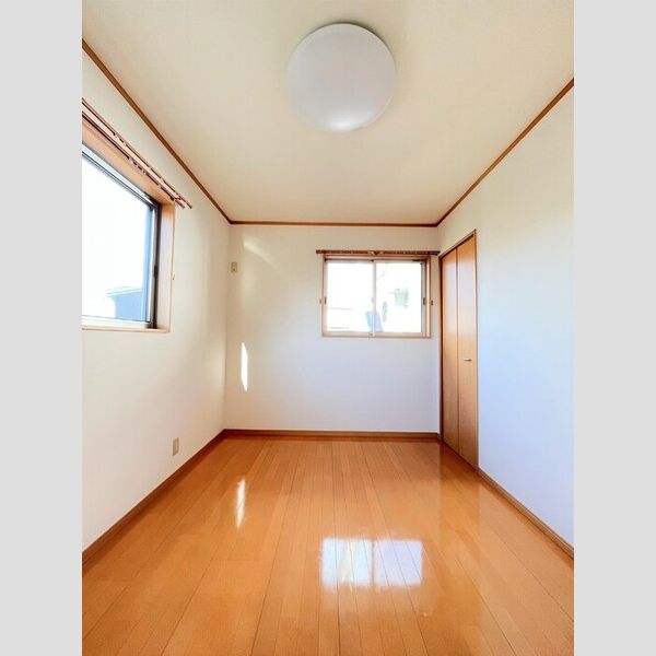 その他 (洋室)