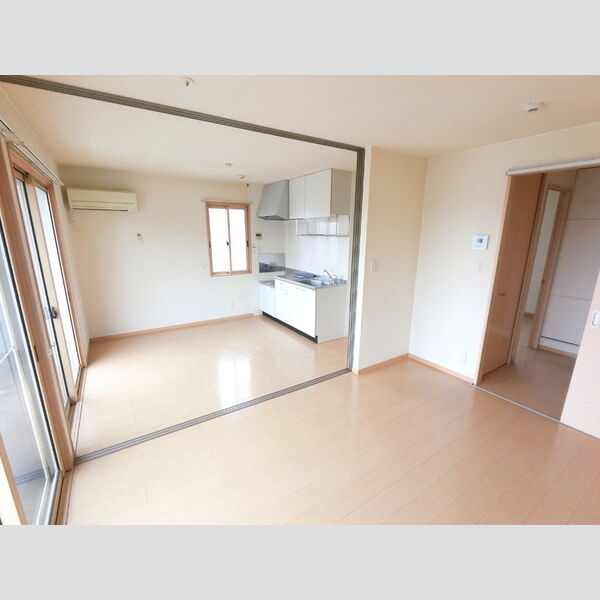 その他 (明るいフローリングフロアです。)