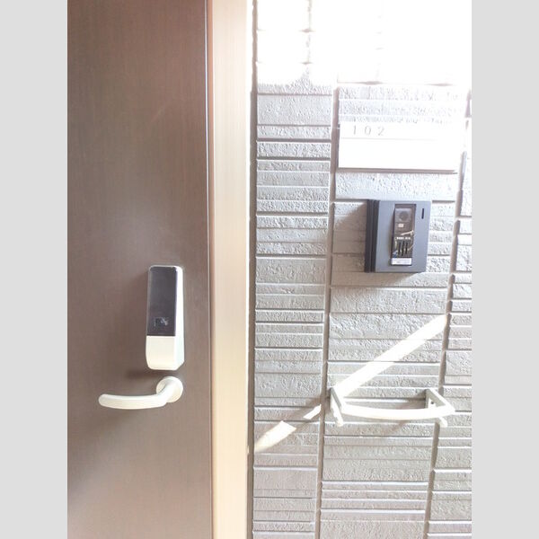 その他設備 (カードキーは防犯性が高く、施錠・開錠がスムーズ)