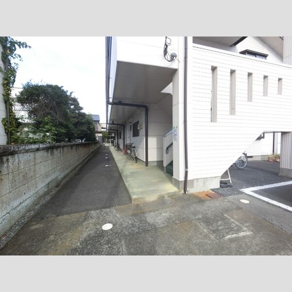 エントランス (エントランス)