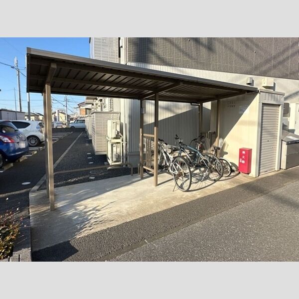 現地周辺 (駐輪場)