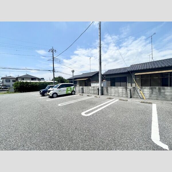 駐車場 (駐車場)