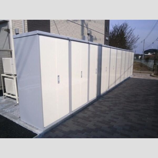 現地周辺 (物置)