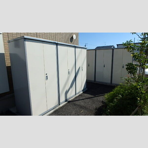 現地周辺 (物置)