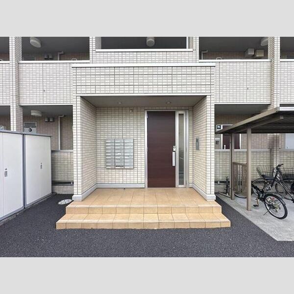 現地周辺 (ロビー)