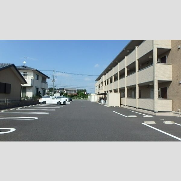 駐車場 (駐車場)