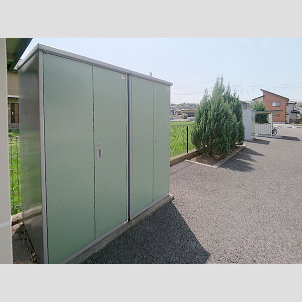 現地周辺 (外部物置)