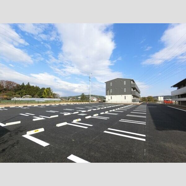 駐車場 (駐車場)