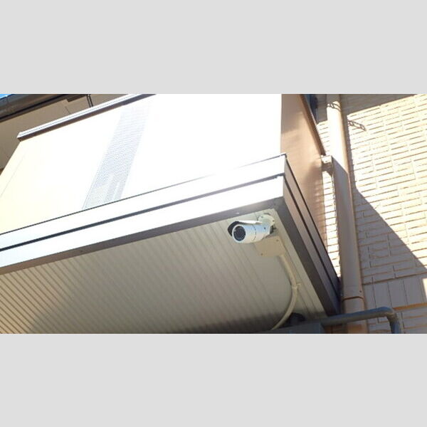 現地周辺 (駐車場に向けて防犯カメラ設置)