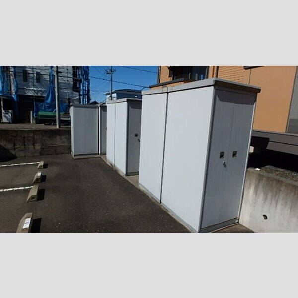 現地周辺 (外部物置)