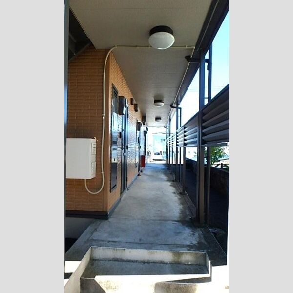 エントランス (ロビー)