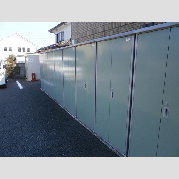 現地周辺 (物置)