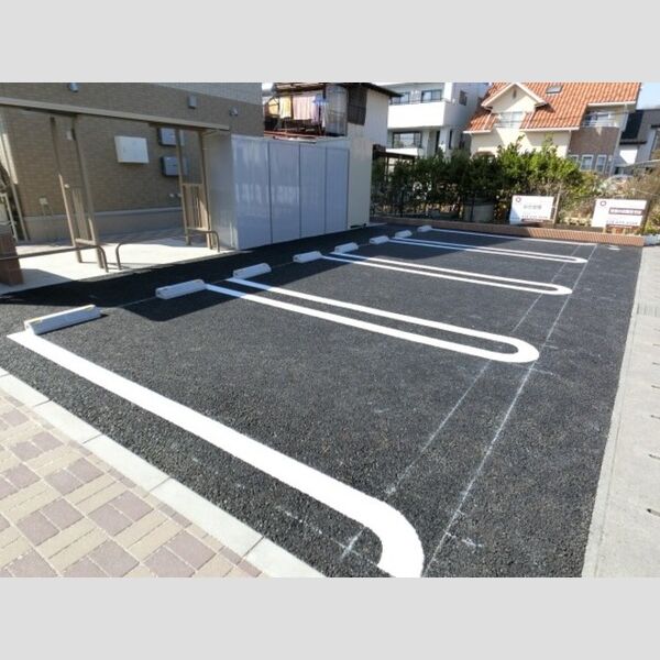 駐車場 (駐車場)