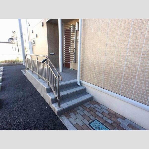 エントランス (エントランス)