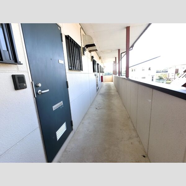 現地周辺 (2階共用廊下)