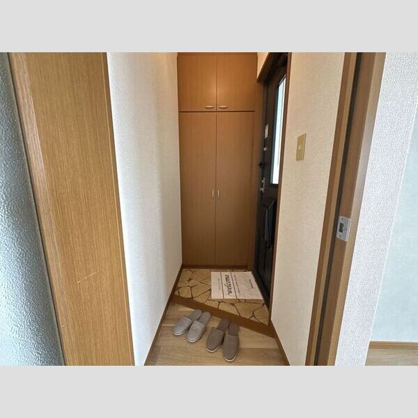 玄関 (玄関)