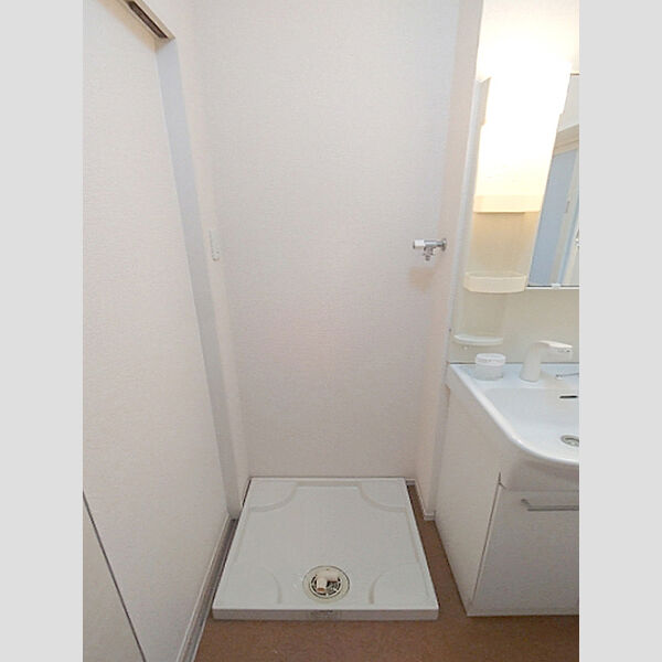 その他 (洗濯機置き場)