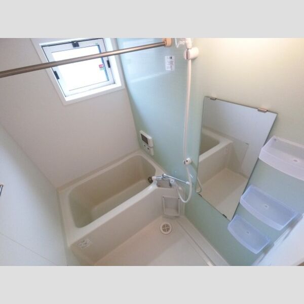 バス (TV・換気暖房乾燥機付浴室)