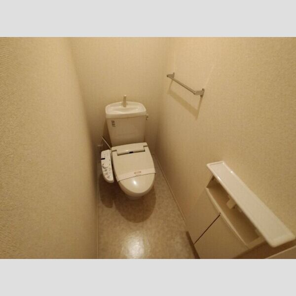 トイレ (温水洗浄暖房便座)