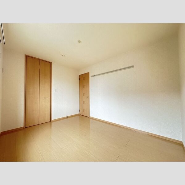 その他 (洋室(別角度))