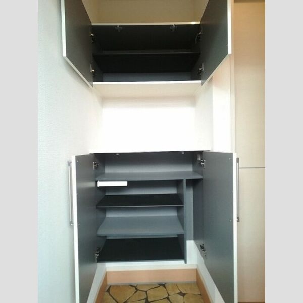 玄関 (シューズボックス)