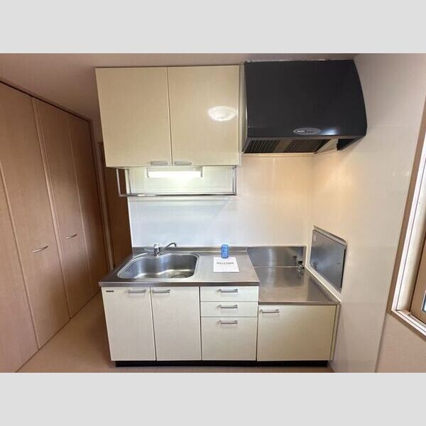 キッチン (キッチン)