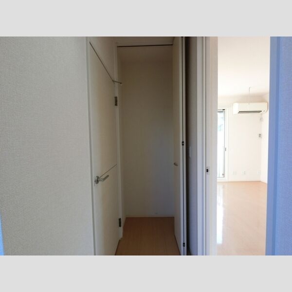 その他 (廊下・収納)