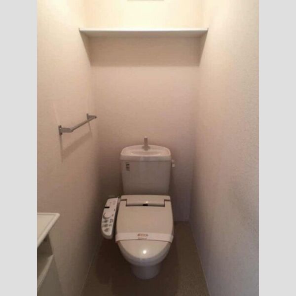 トイレ (温水洗浄暖房便座のトイレ)