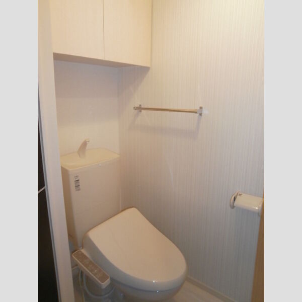 トイレ (温水洗浄暖房便座)