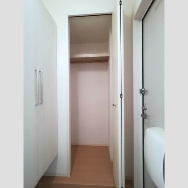 その他 (玄関・収納)